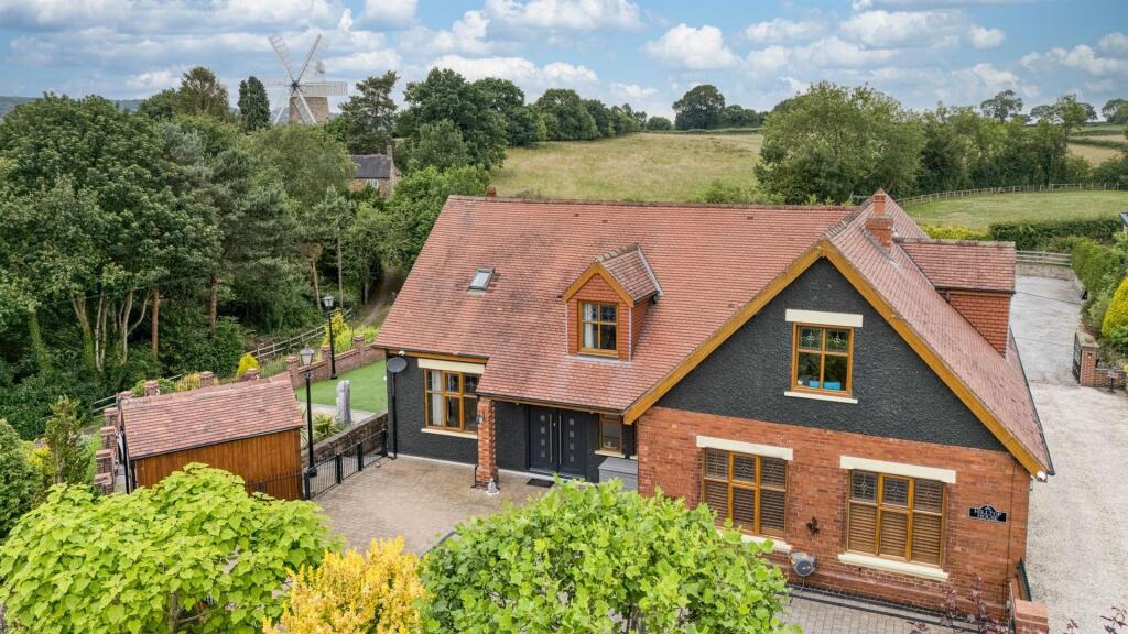 Main image of property: Hilltop House, Heage, Belper, Derbyshire