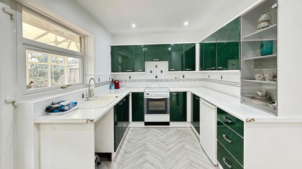 House in Doncaster - View 3