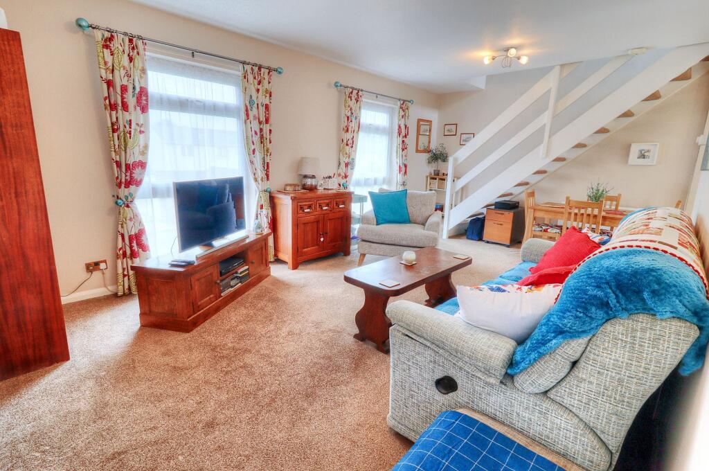 Pusey Way, Lane End, HP14 photo 3