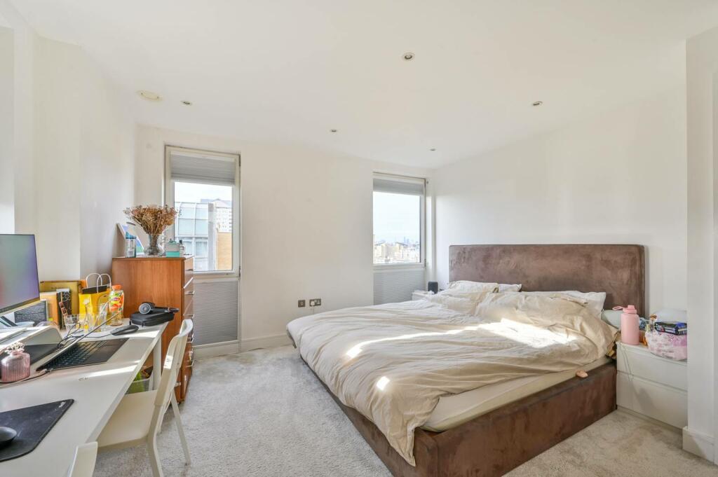 Apartment in London - View 5
