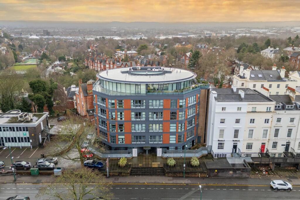 2-bed flat on Western Terrace, The Park, Nottingham, £375,000