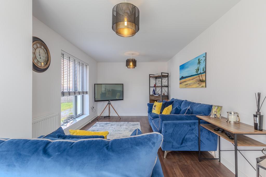 House in Twechar, East Dunbartonshire - View 3