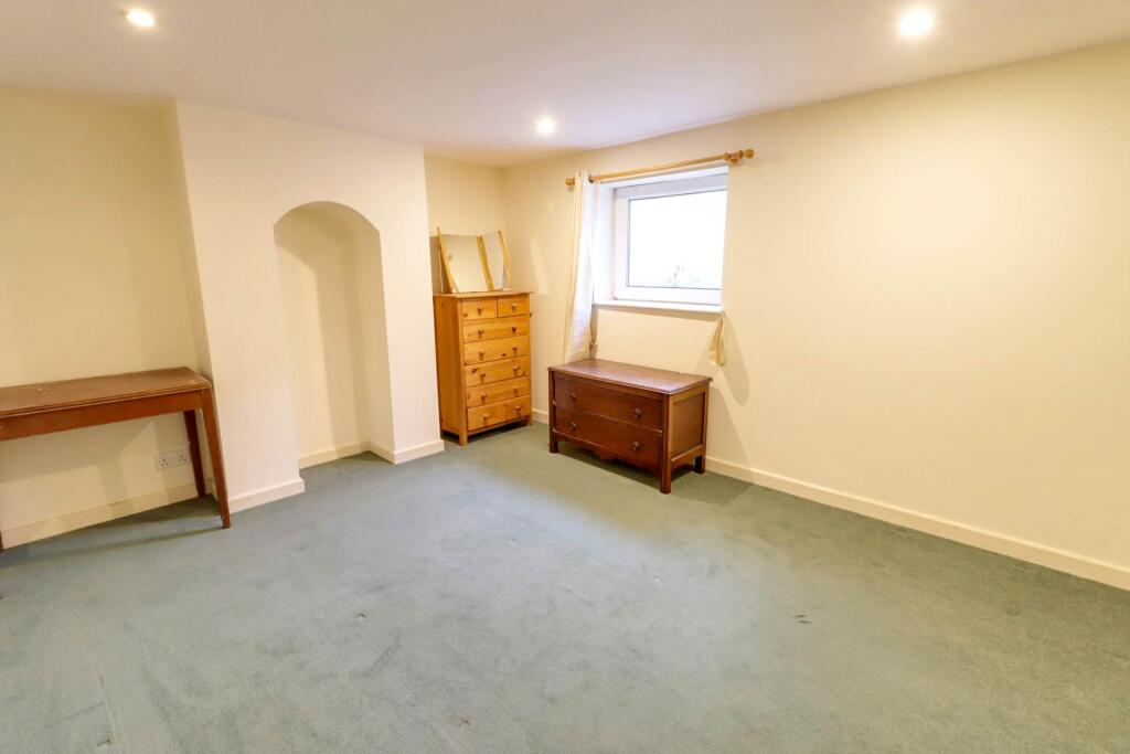 Blenheim Road, Reading - View 6