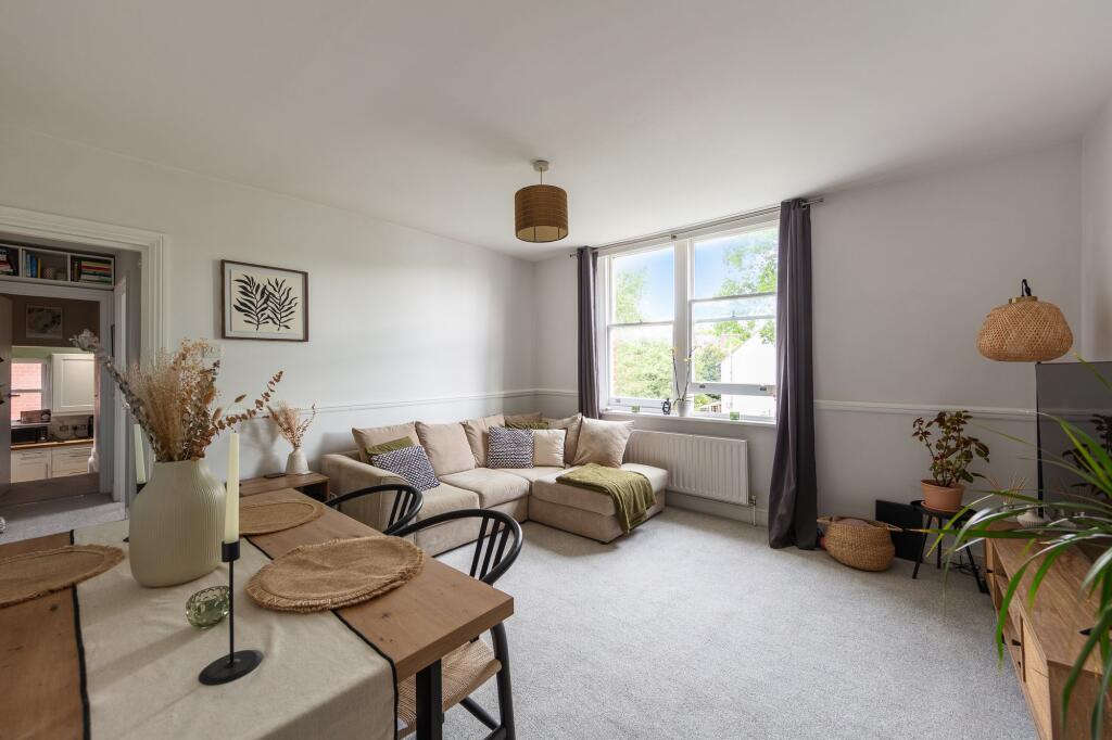 Apartment in London - View 2