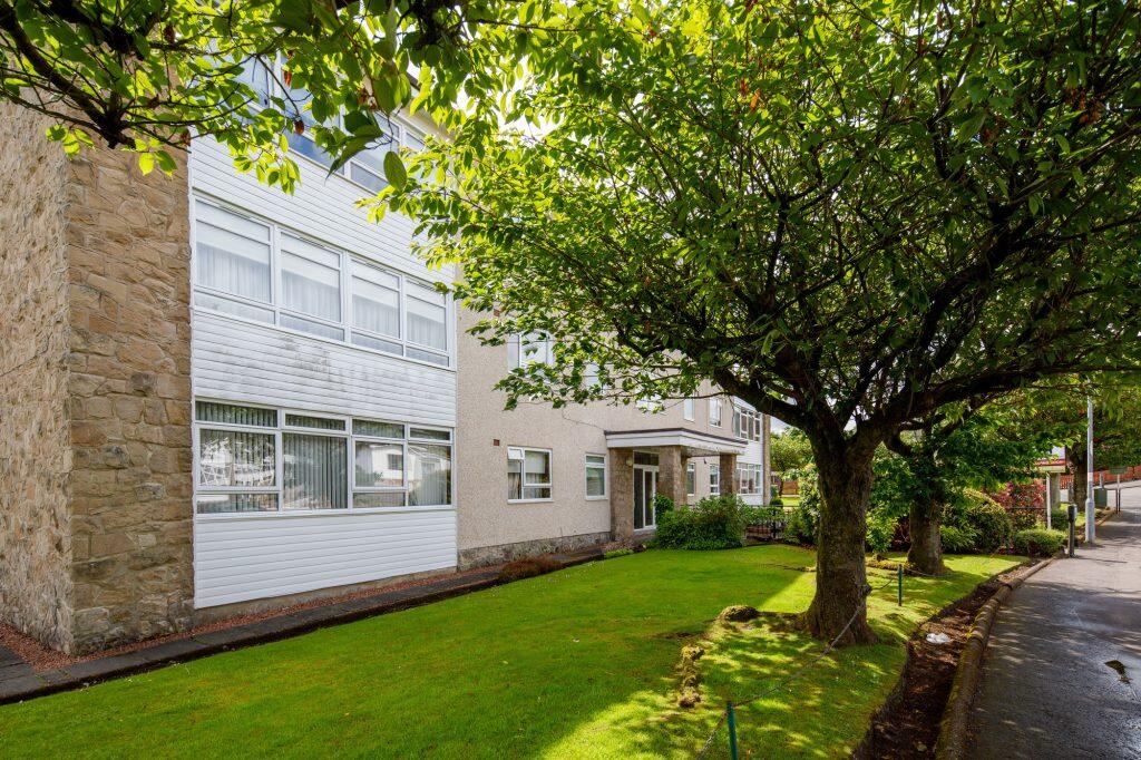Kirkvale Drive, Newton Mearns photo 2
