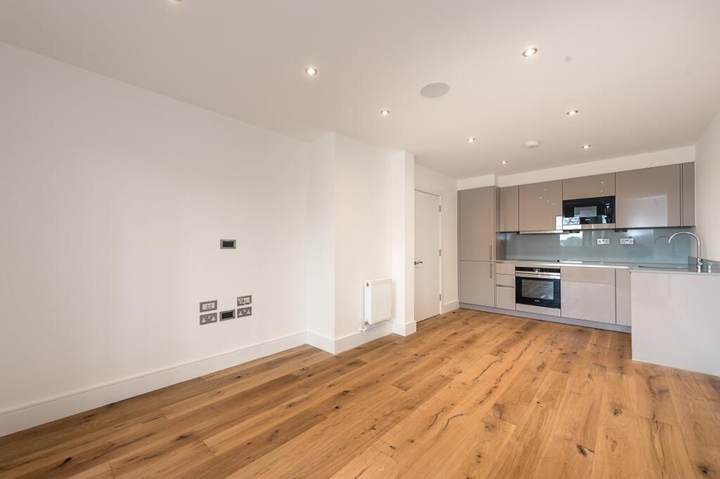Additional image 3 of Luton Road Harpenden AL5