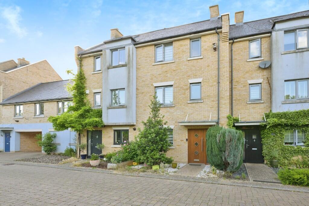 4-bed terraced on Sweetpea Way, Cambridge, £144,000