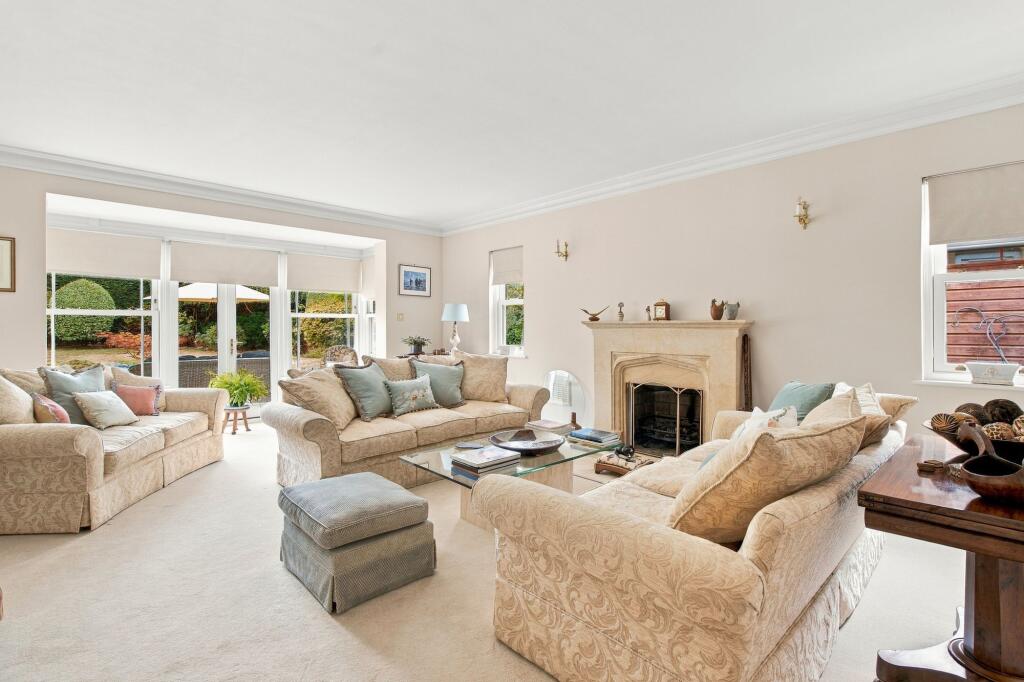 House in Slough - View 3