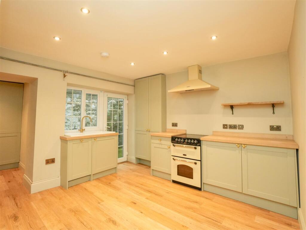 Main image of property: South View, East End, Ampleforth