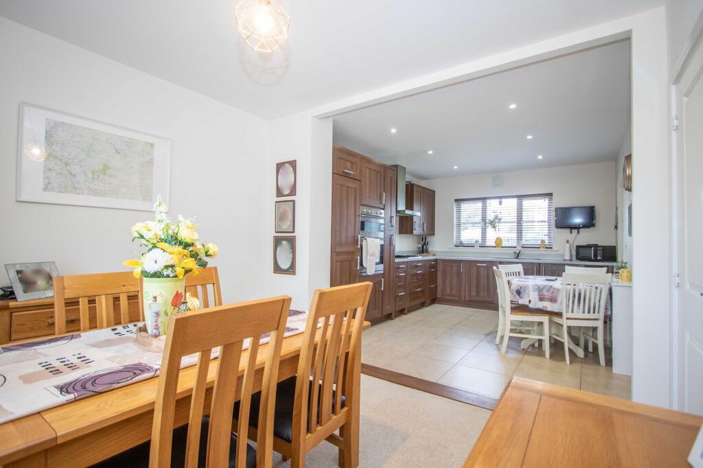 Woodpecker Way, Whitchurch, PL19 photo 3