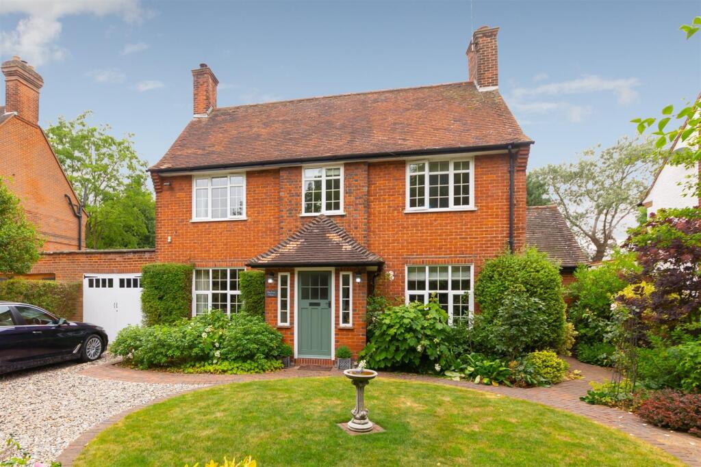 Main image of property: Willian Way, Letchworth Garden City