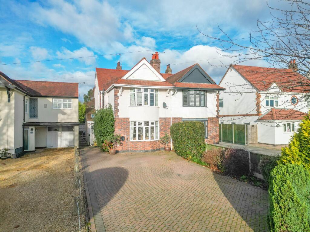 Main image of property: Hinckley Road, Nuneaton, CV11