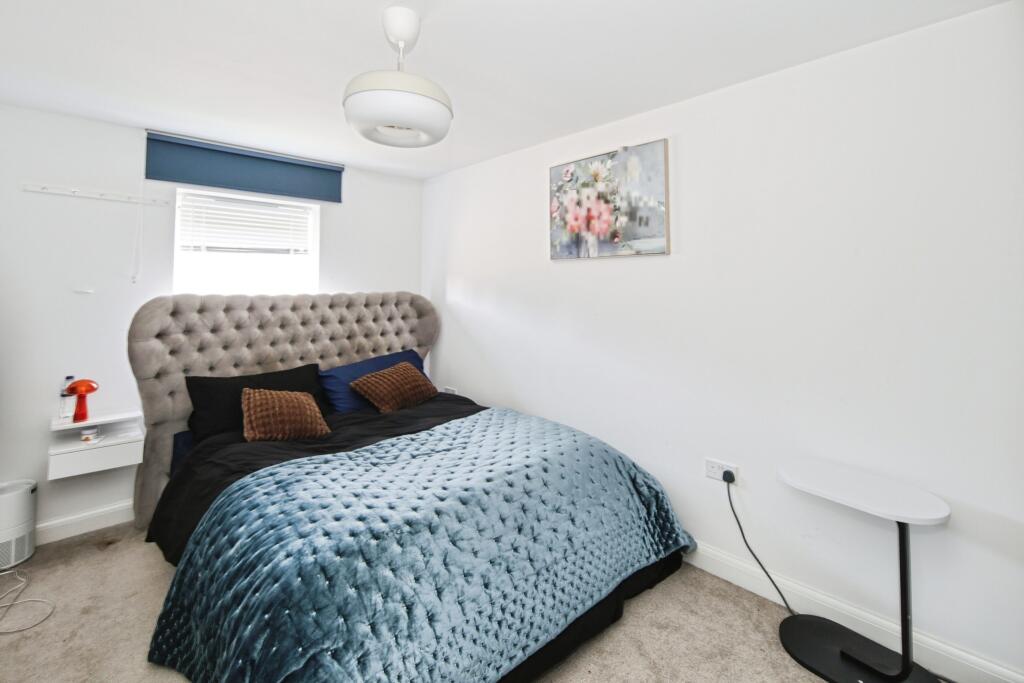 Hillcrest Road, Nuneaton, CV10 - View 4