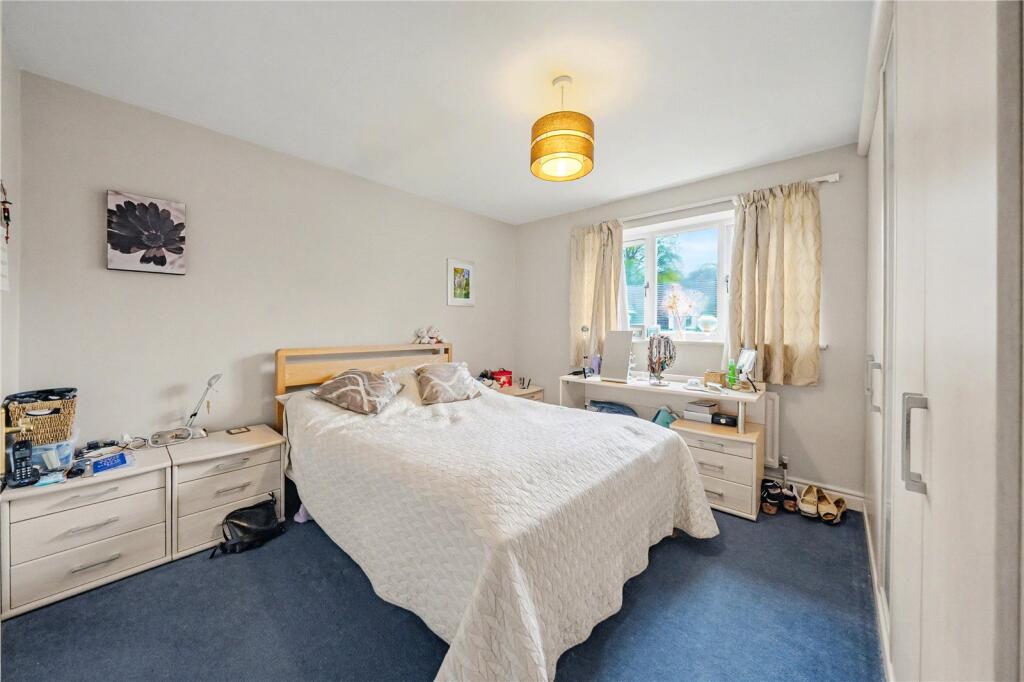House in Leeds, Farnley - More