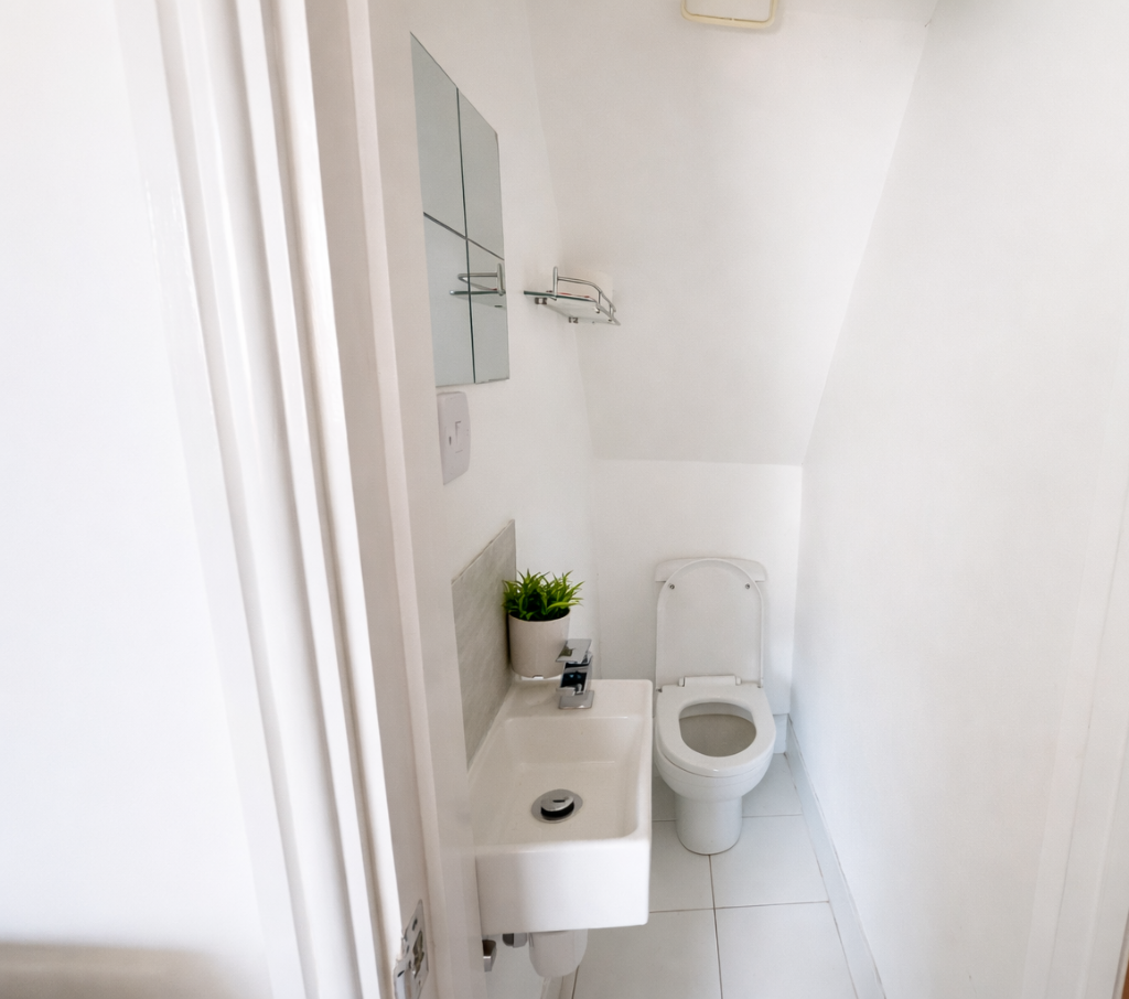 3 bedroom semi-detached house for rent