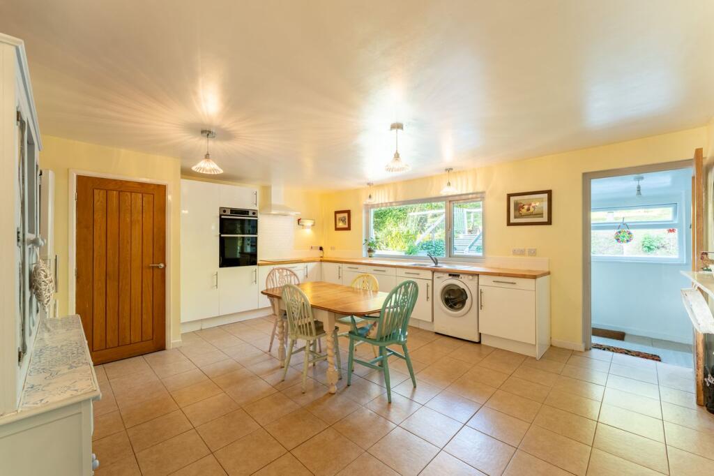 House in Llandrindod Wells - View 4