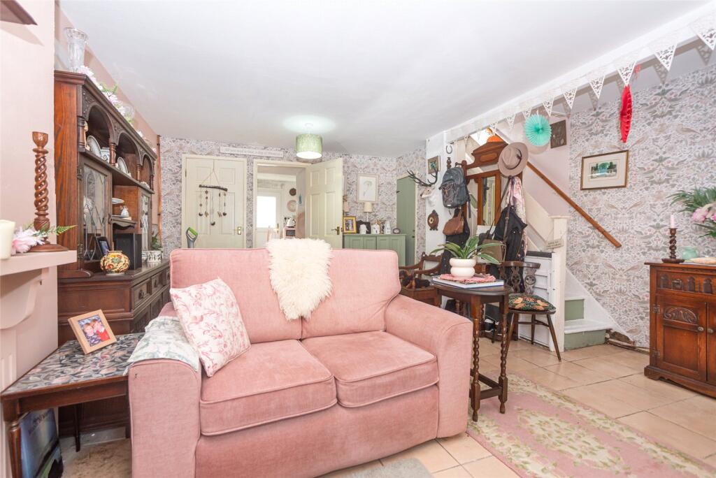 Machine Street, Amlwch, Isle of Anglesey, LL68 photo 4