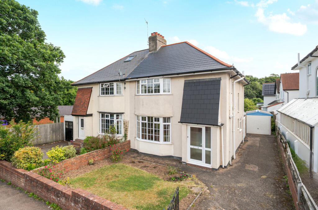 3-bed semi-detached on Marpool Hill, Exmouth, Devon, £350,000