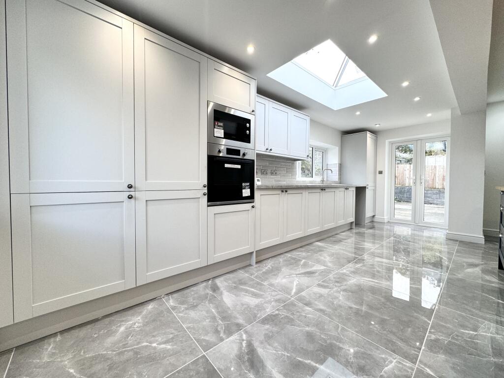 House in Hirwaun - View 5