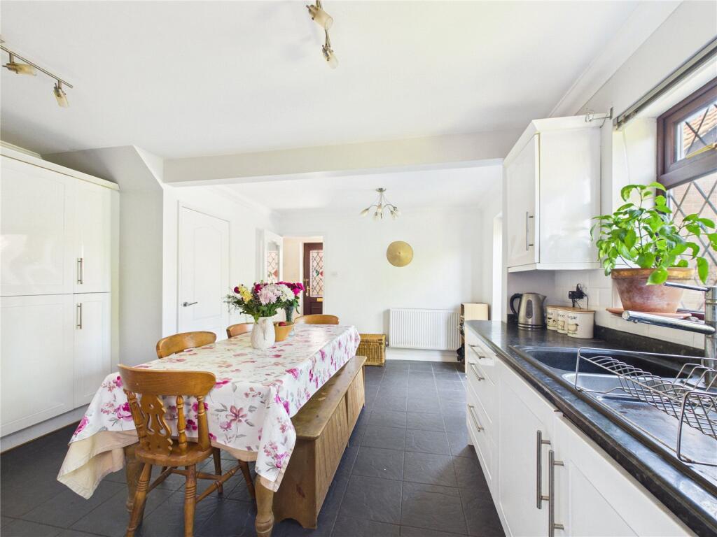 Arthurton Road, Spixworth, Norwich, Norfolk photo 4