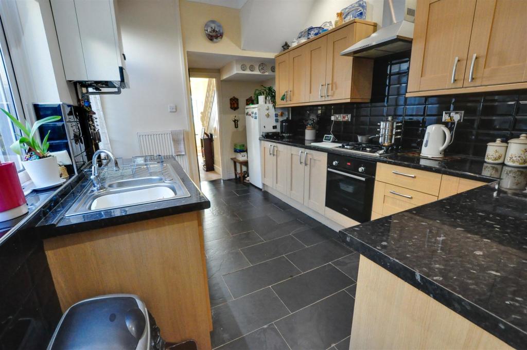 Elgin Road, Pwll, Llanelli photo 4