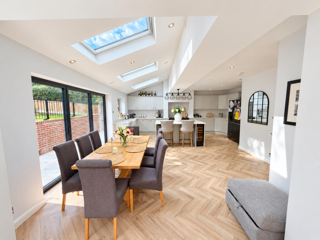 House in East Grinstead, North End - View 2