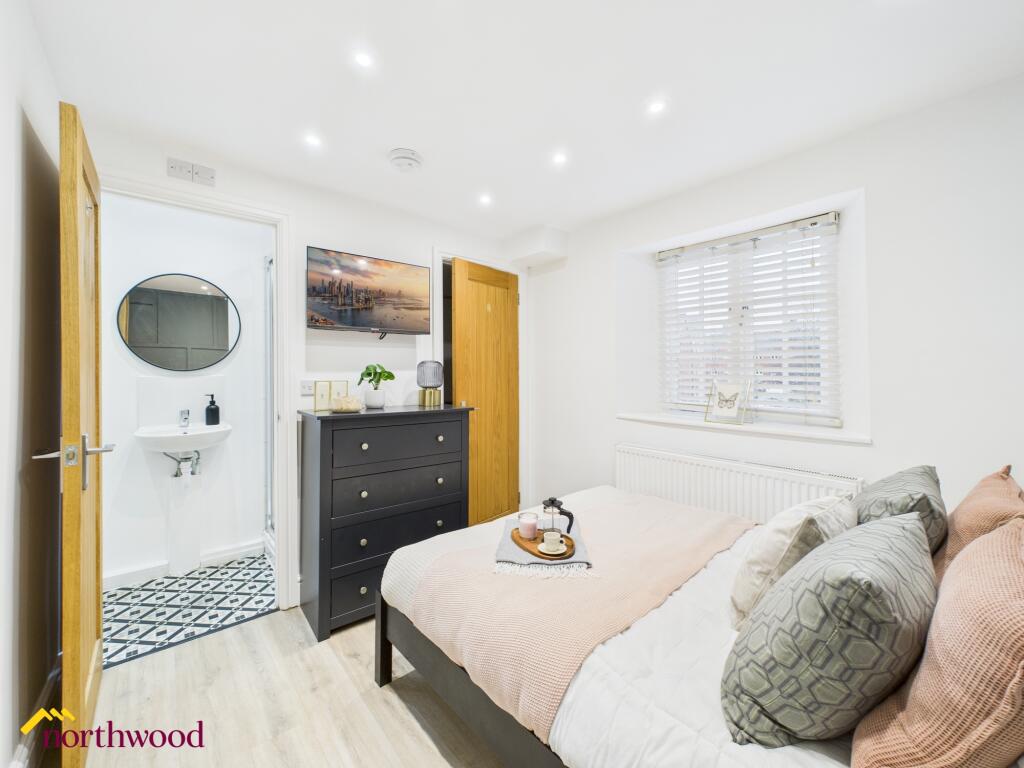 Main image of property: Southam Road, Banbury, OX16