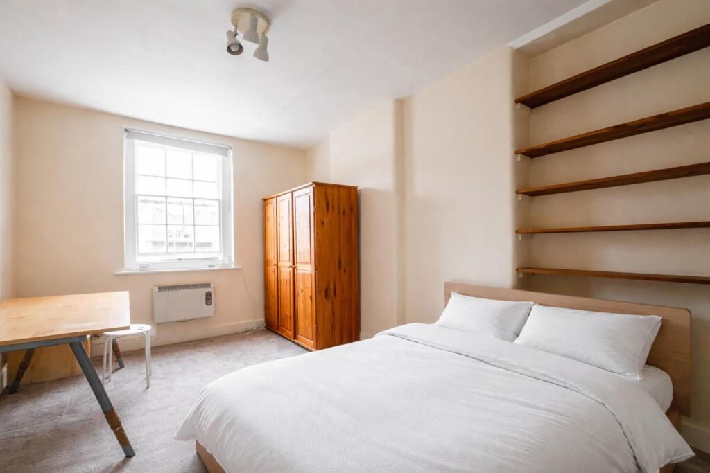 Apartment in London - View 4