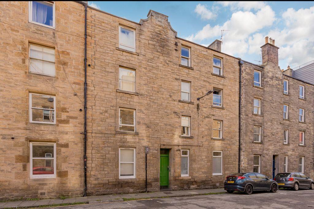 Main image of property: 14/1 Upper Grove Place, Edinburgh, EH3 8AU