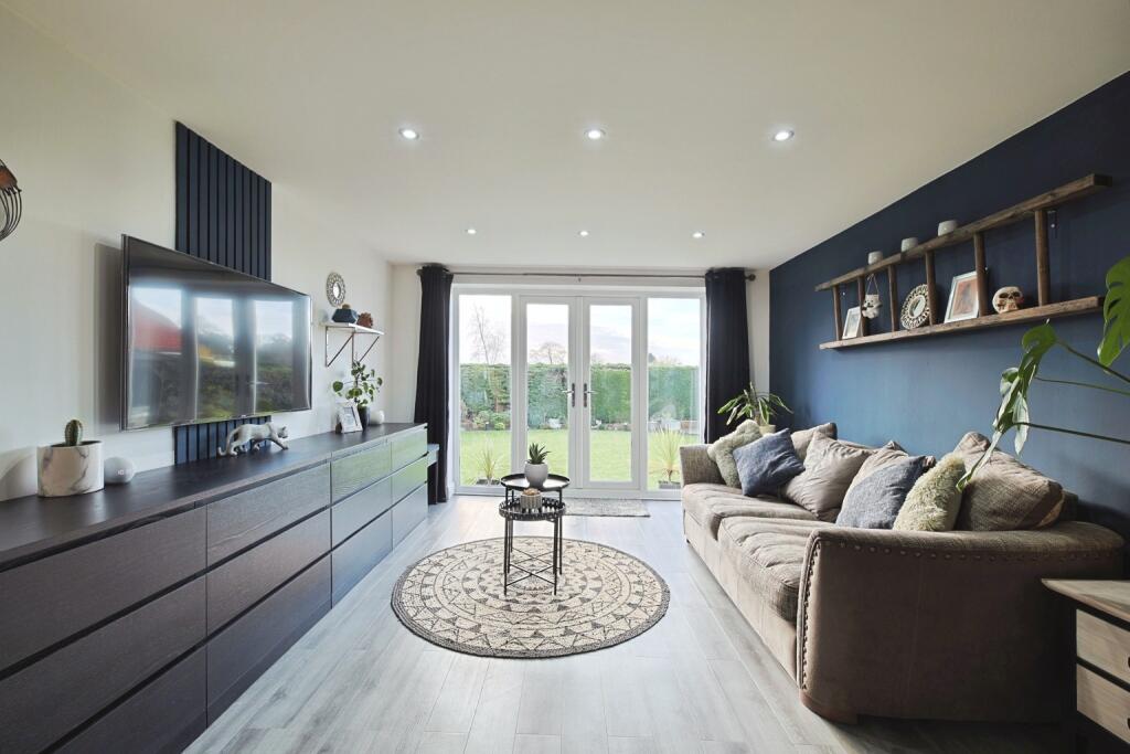 House in Hull - View 5