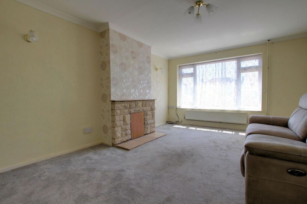 House in Thatcham, West Berkshire - View 2