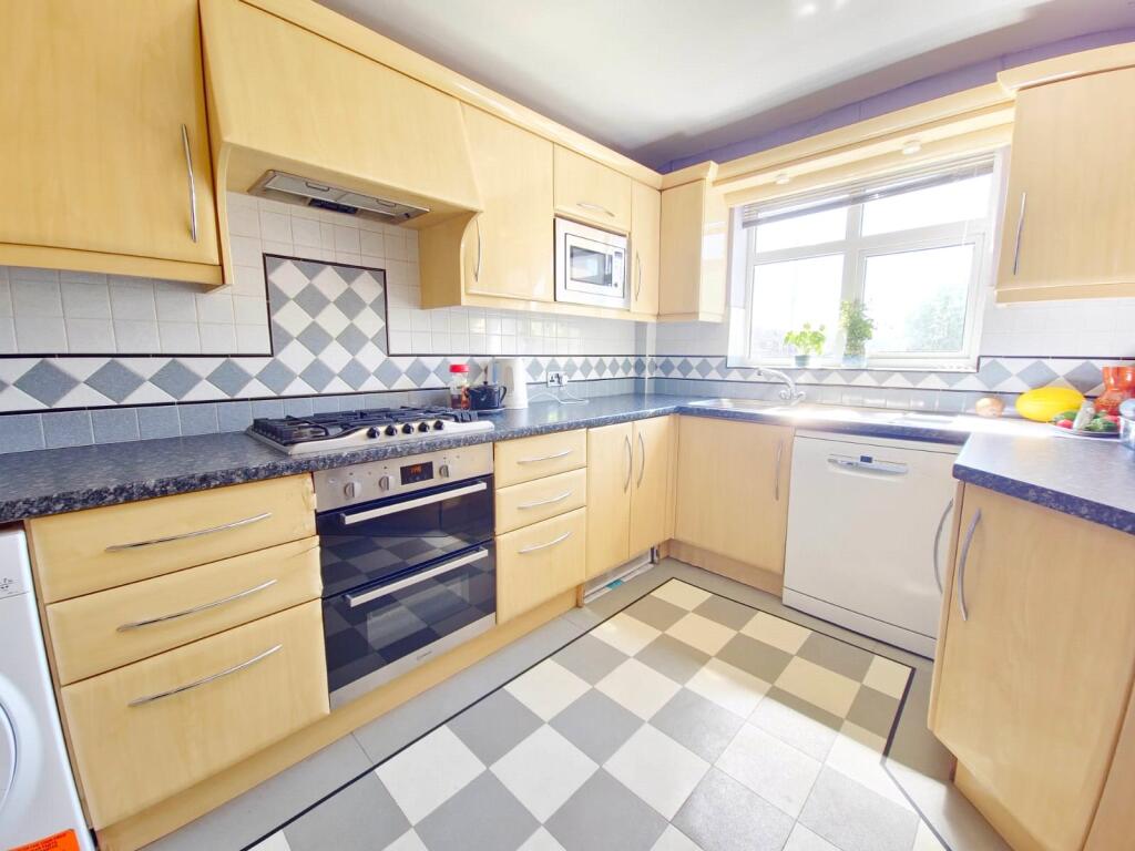 House in Romford - View 4