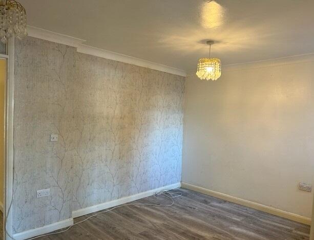 House in Luton - View 4