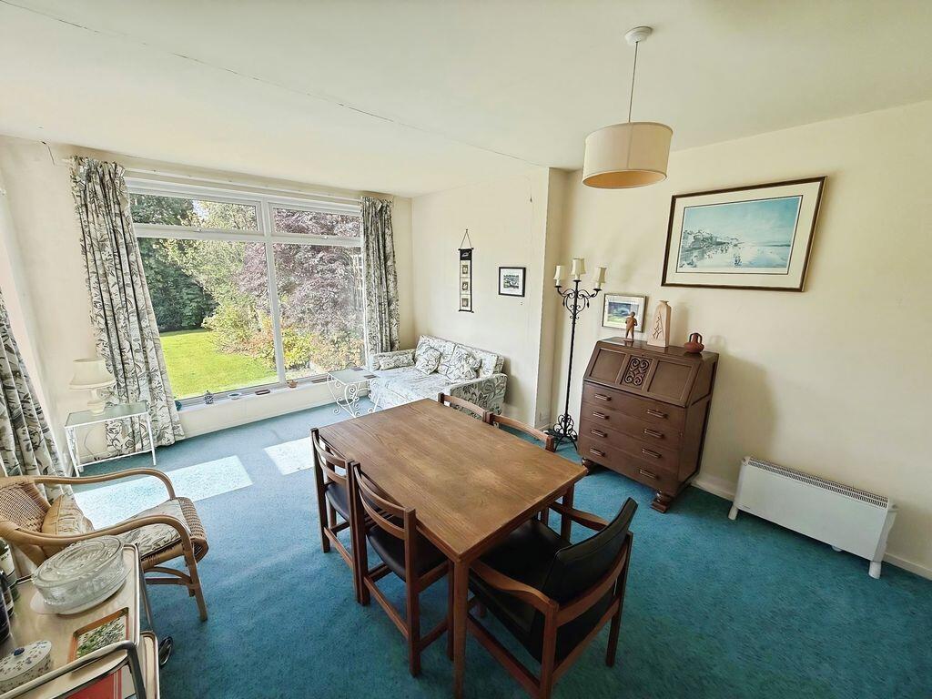 House in Newcastle upon Tyne, North Gosforth - More