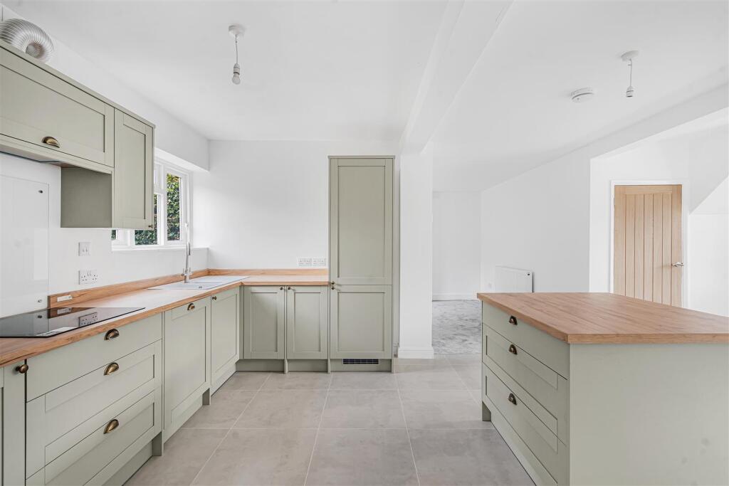 House in Cambridge - More