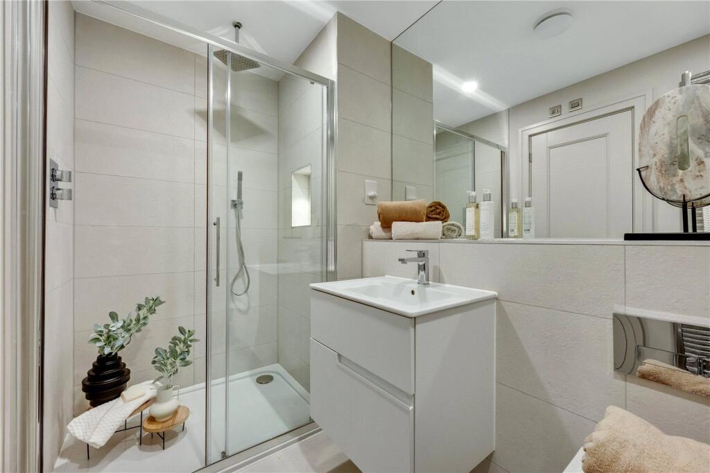 House in Waverley, Dunsfold - View 5