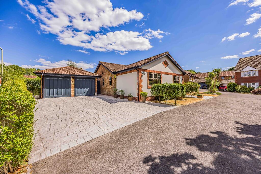 Main image of property: West End, Southampton