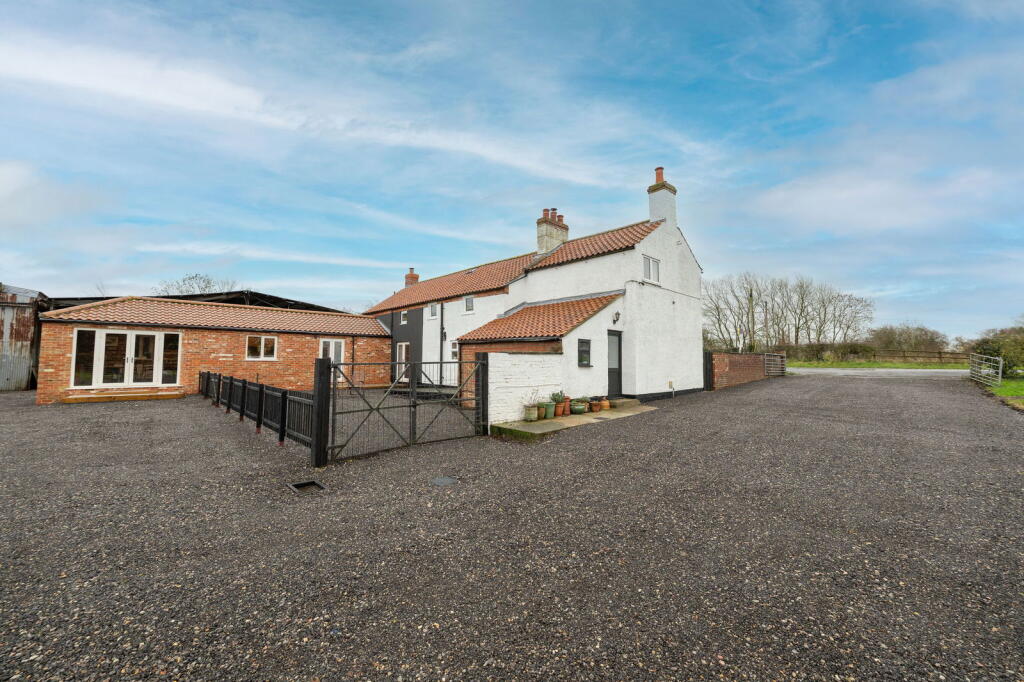 Main image of property: 4.75 Acres - Bridge Farm, Snarford Road, Wickenby, Lincoln, LN3 5AP