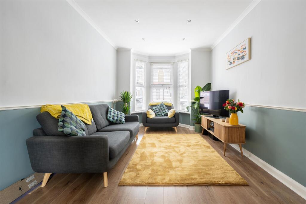 House in London, Beckton - View 2