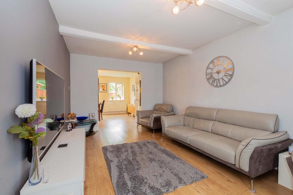 Elliman Avenue, Slough photo 3