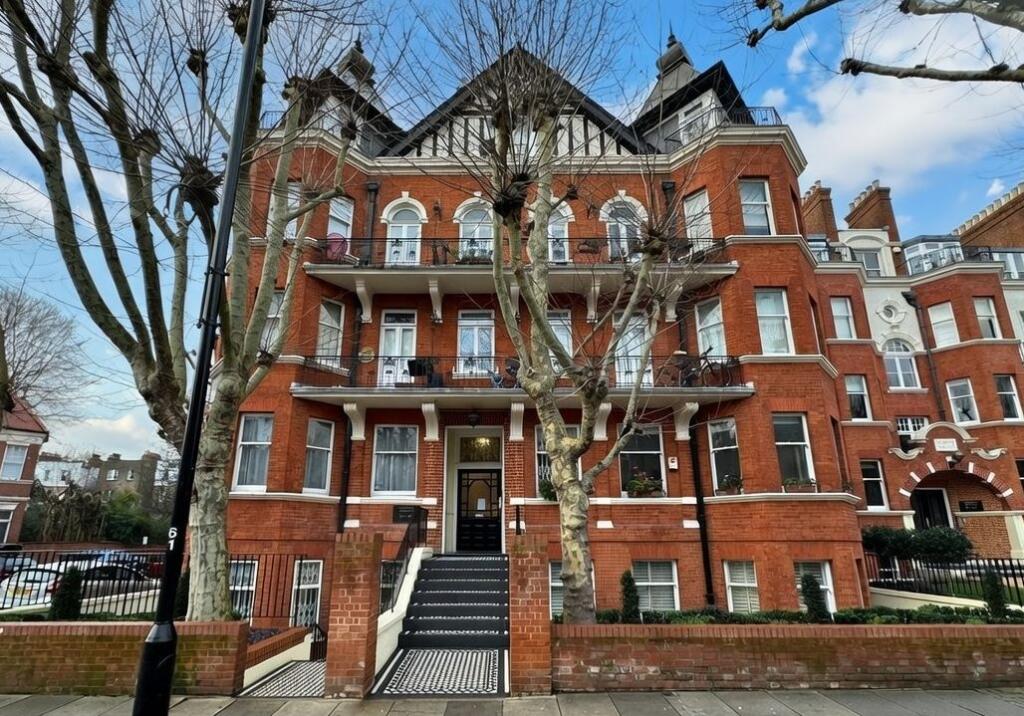 Main image of property: Flat 38A Ashworth Mansions, Elgin Avenue, Maida Vale, London, W9 1JP