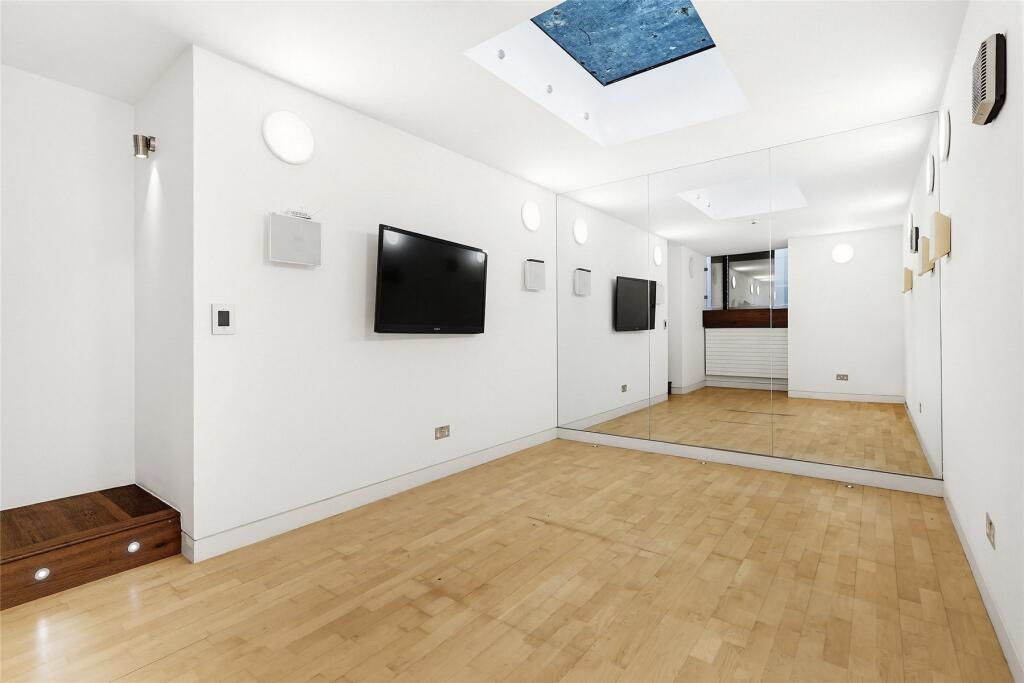 4 bedroom terraced house for rent