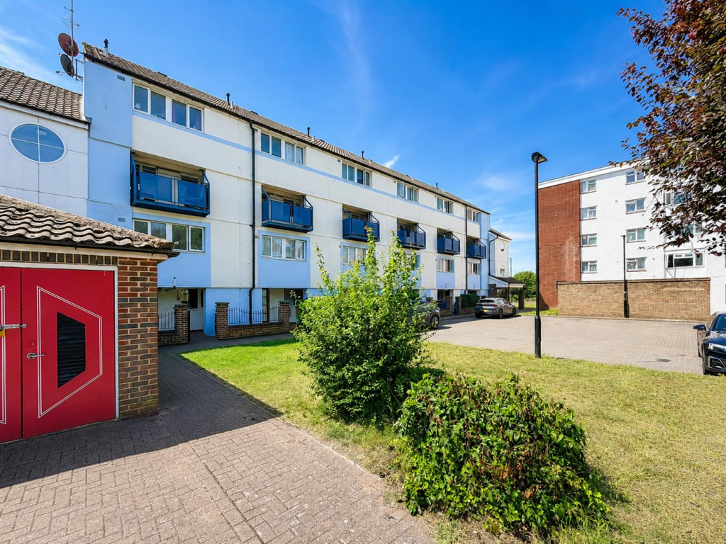 Main image of property: Harlech Gardens, Heston, TW5