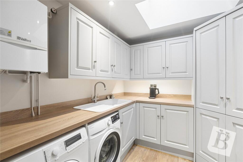 House in London - View 3