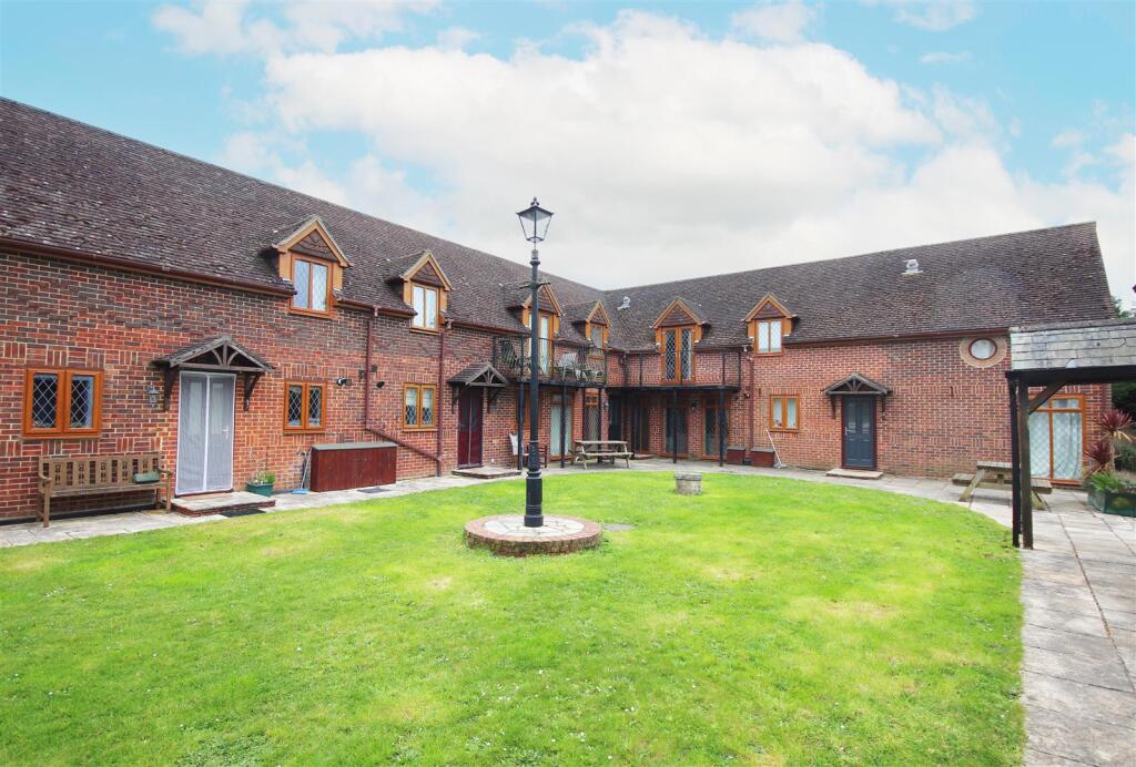 Main image of property: Lower Pennington Lane, Pennington