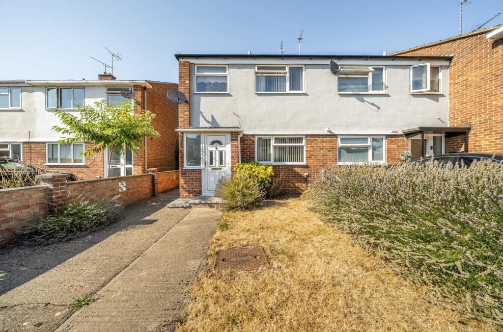 Main image of property: Chichester Close, Bicester, Oxfordshire