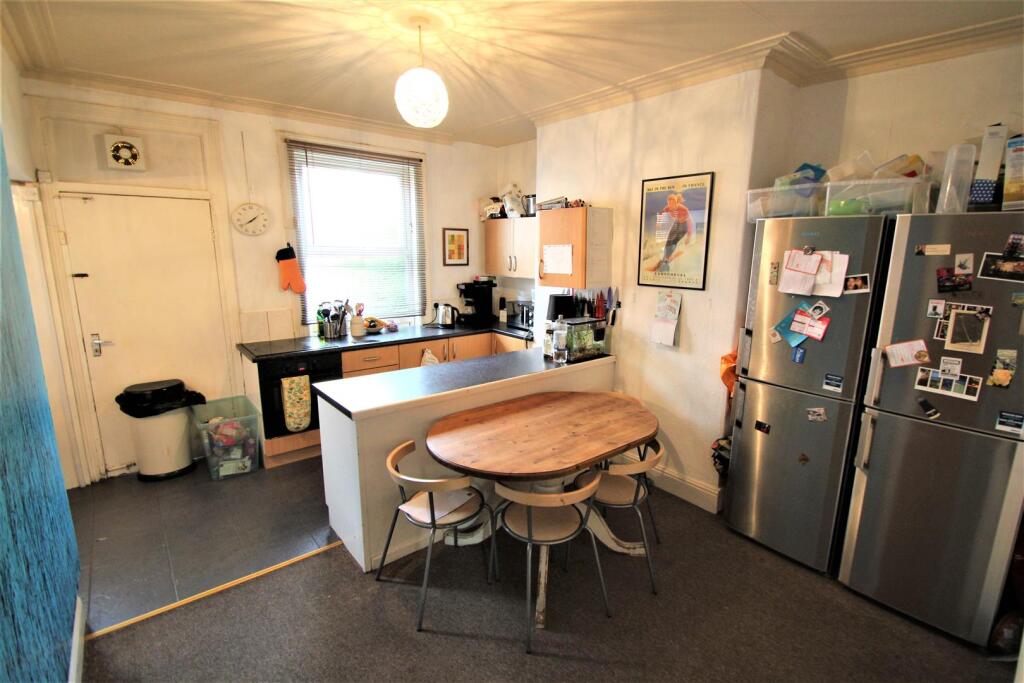 House in Leeds - View 2