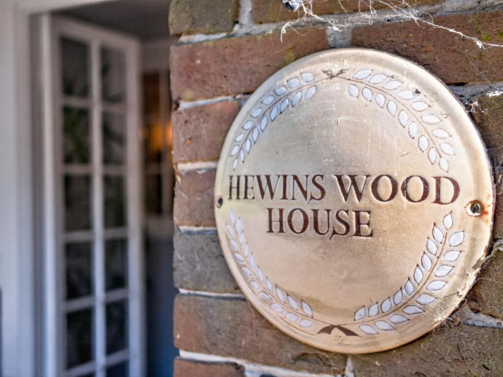 House in Bradfield, West Berkshire - View 2