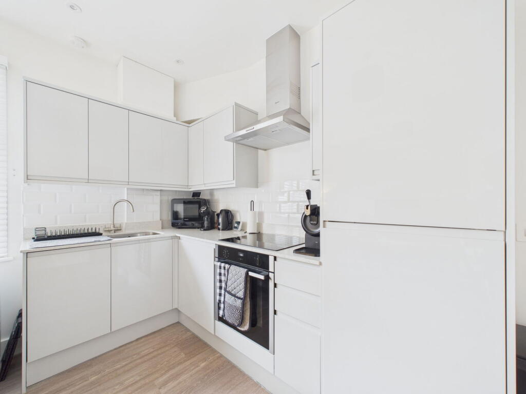 New Writtle Stre,Chelmsford ,Essex,CM2 0GJ photo 4