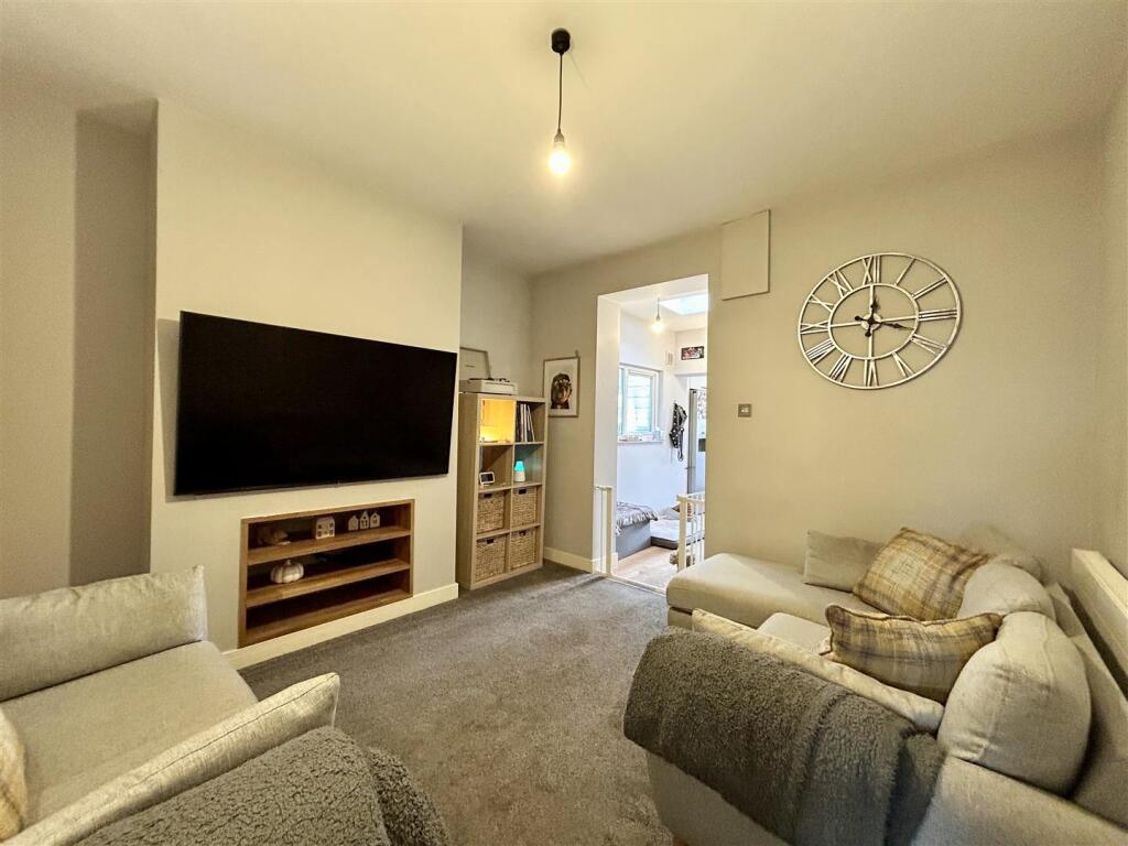 Stourbridge Road, Halesowen - View 5